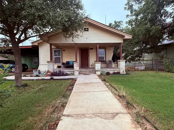 1201 W 5th Street, Baird, TX 79504