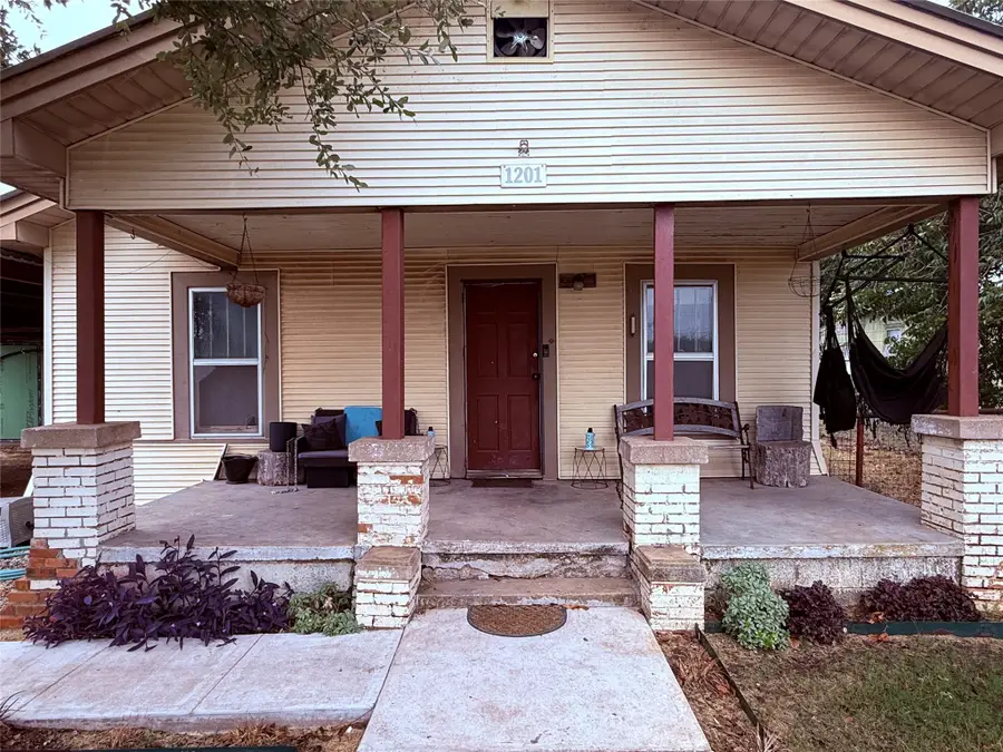 1201 W 5th Street, Baird, TX 79504 - #2