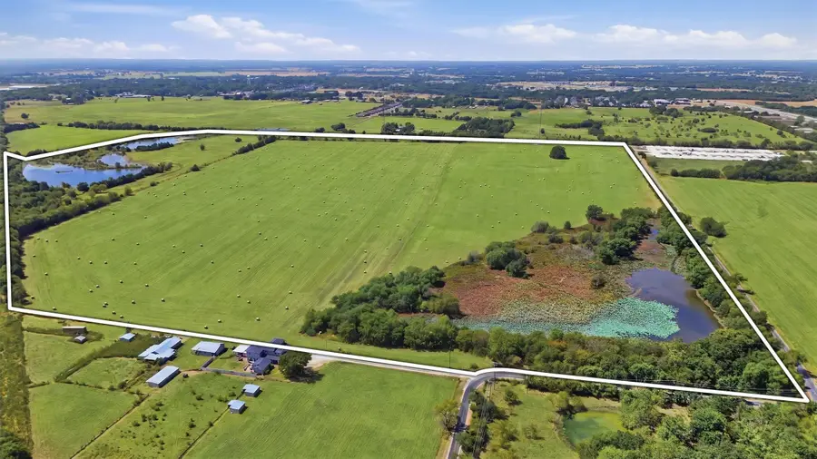 738 Crow Road, Whitesboro, TX 76273 - #2