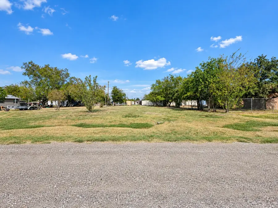 205 S Front Street, Itasca, TX 76055 - #2