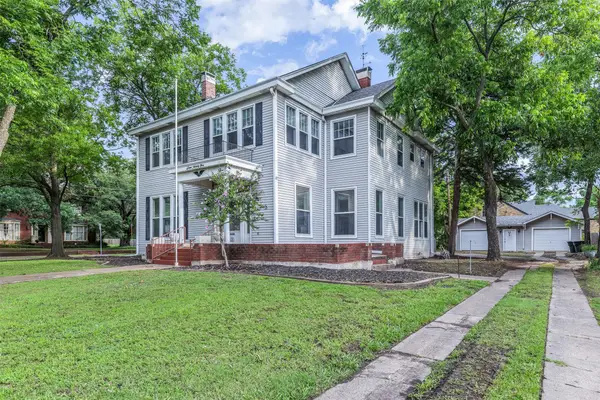 721 W Washington St., Sherman, TX 75092