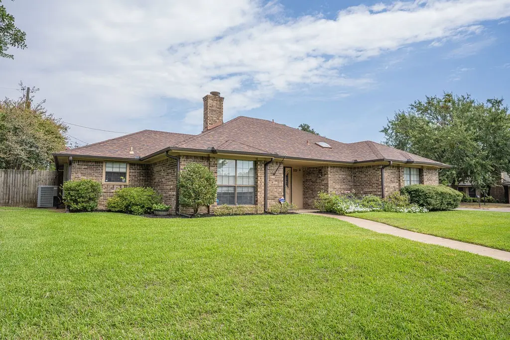 328 Hollie Circle, Sulphur Springs, TX 75482 - #1