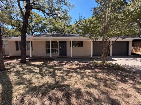 1229 King Drive, Bedford, TX 76022