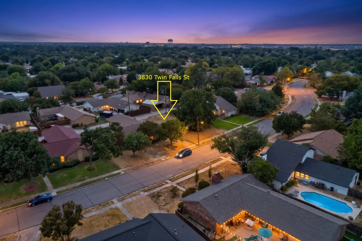 3830 Twin Falls Street, Irving, TX 75062 - #1