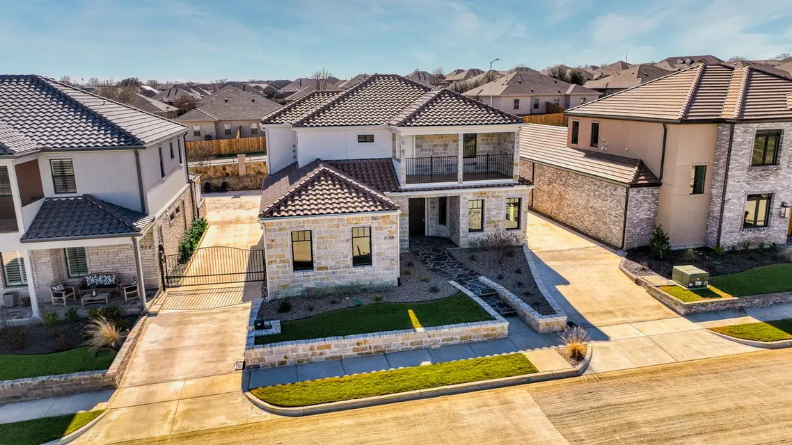 936 El Dorado Street, Weatherford, TX 76086 - #1