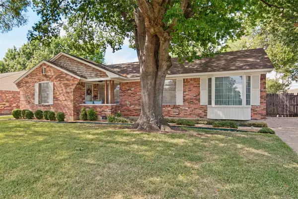 9941 Chippendale Drive, Dallas, TX 75238