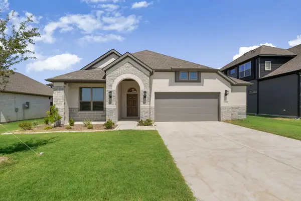 401 Barnfield Road, Cleburne, TX 76033