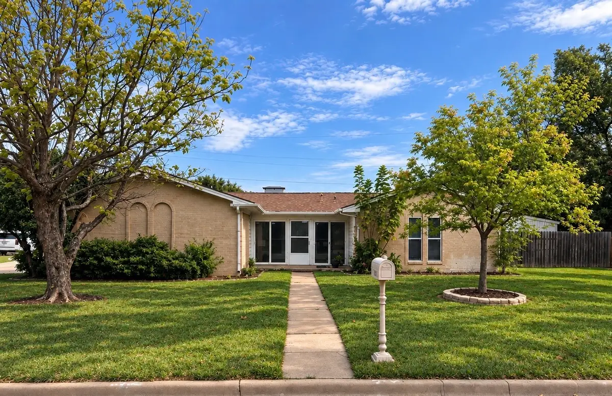 3001 S Murco Drive, Mineral Wells, TX 76067 - #1