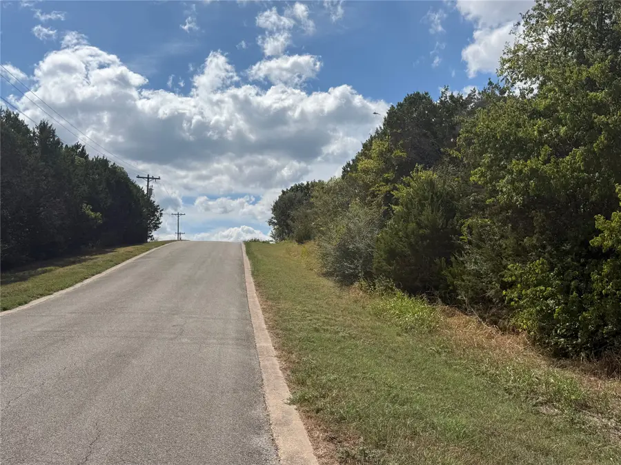 7032 Muirfield Drive, Cleburne, TX 76033 - #2