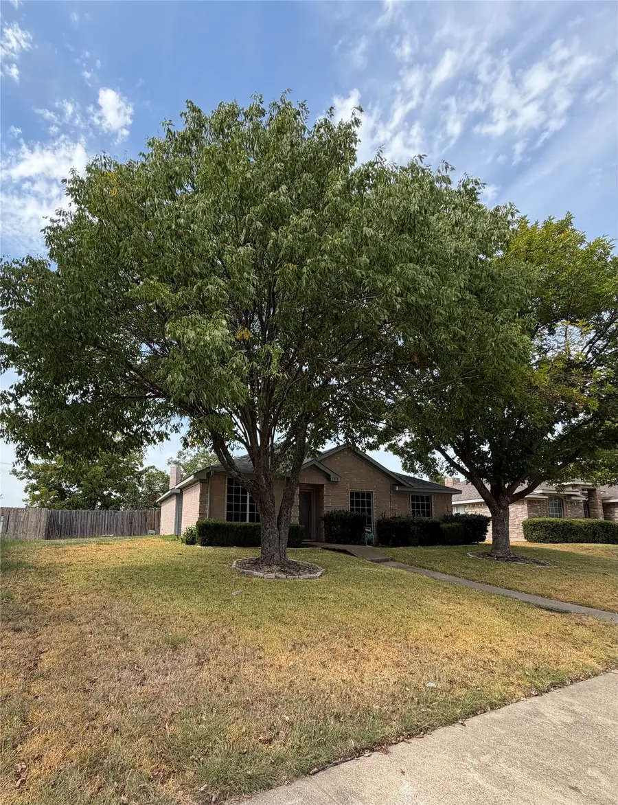 1013 Wentwood Drive, Desoto, TX 75115 - #2