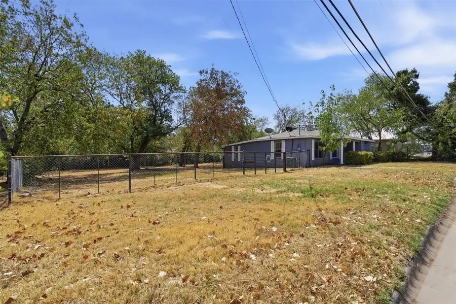305 Miller Street, Bowie, TX 76230 - #2