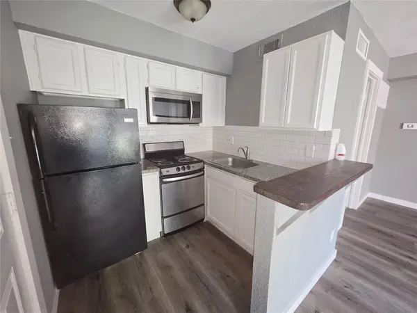9801 Walnut Street #307, Dallas, TX 75243