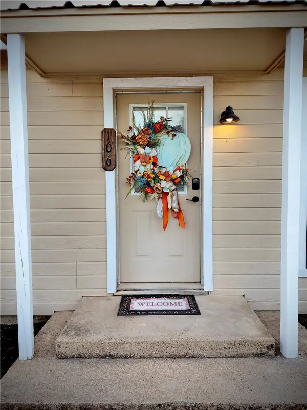 106 S Park Avenue, Gustine, TX 76455