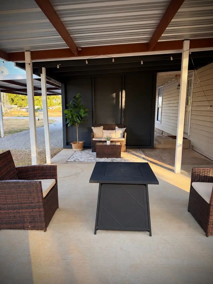 106 S Park Avenue, Gustine, TX 76455 - #3
