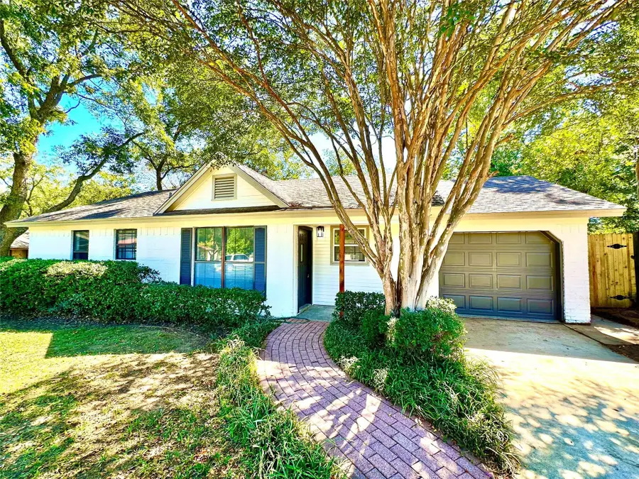 907 Melanie Lane, Keene, TX 76059 - #3