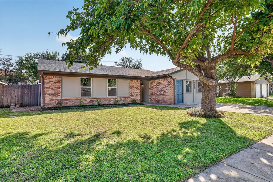 6208 Kary Lynn Drive S, Watauga, TX 76148 - #3