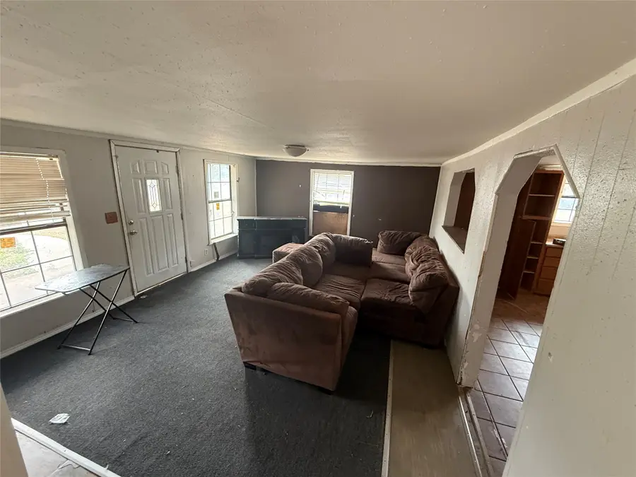 1109 Duke Street, Brownwood, TX 76801 - #3