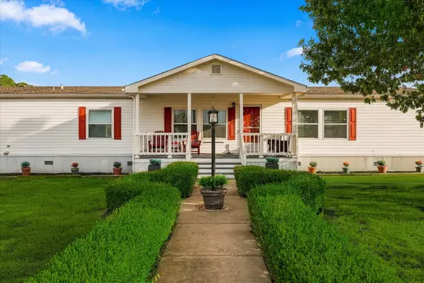 535 Stone Ridge Drive, Ponder, TX 76259
