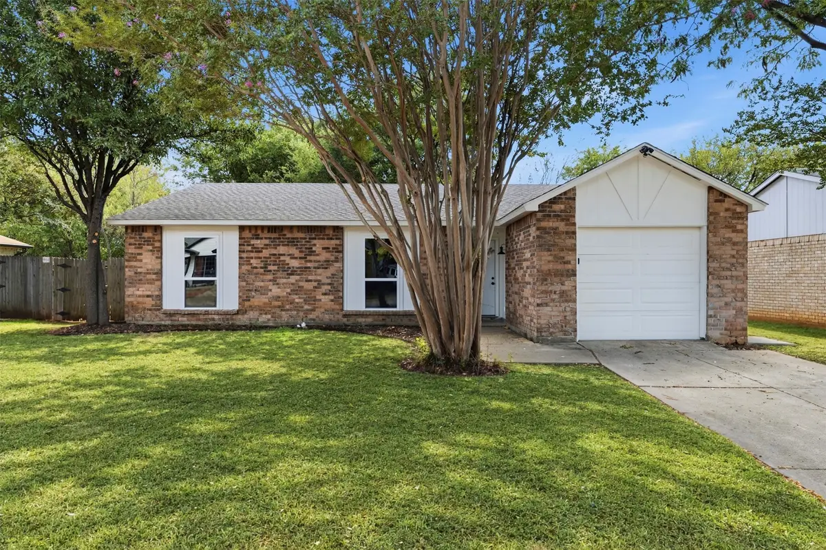 3817 Longmeadow Way, Fort Worth, TX 76133 - #1