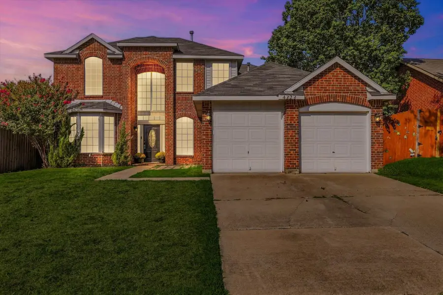 4323 Briar Hill Drive, Grand Prairie, TX 75052 - #2