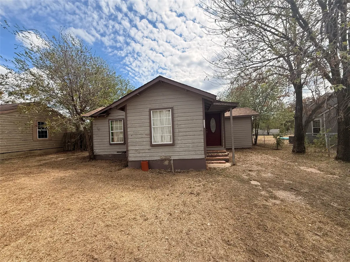 1808 SE 19th Street, Mineral Wells, TX 76067 - #1