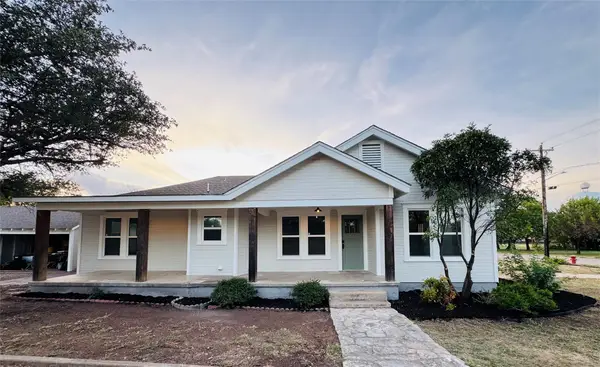 1100 E Coke Street, Hamilton, TX 76531