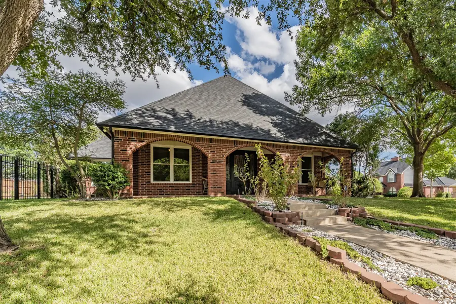 1800 Trail Lake Drive, Euless, TX 76039 - #2