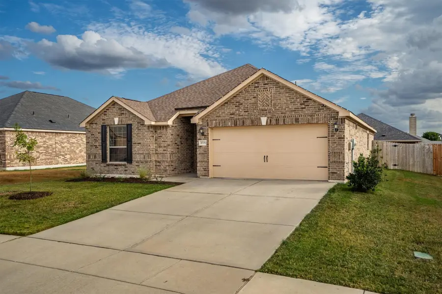 4006 Lakeview Drive, Sanger, TX 76266 - #3