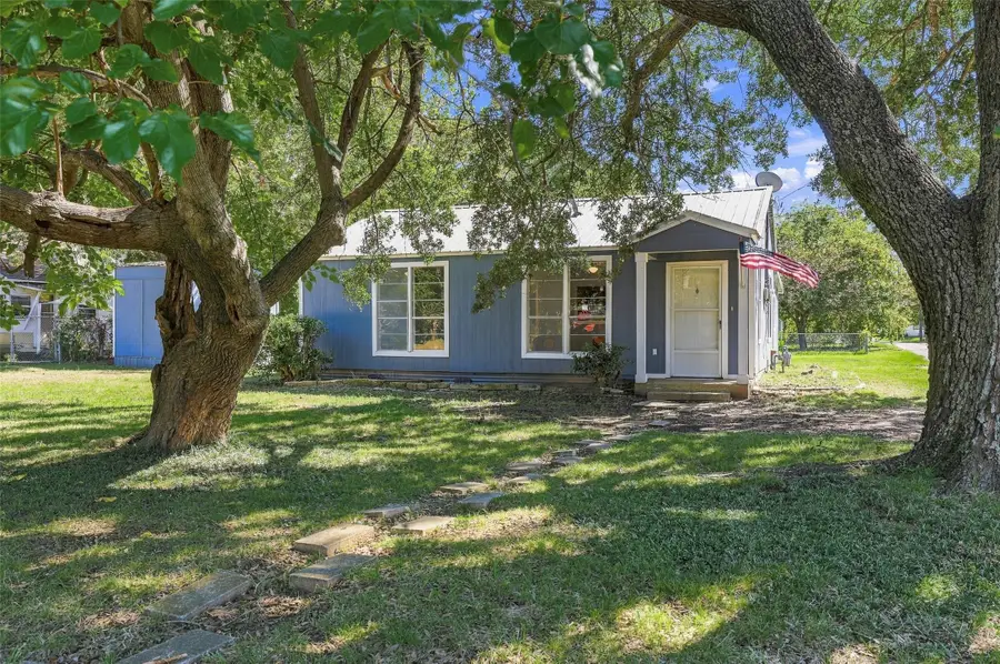 2530 W Elm Street, Denison, TX 75020 - #3