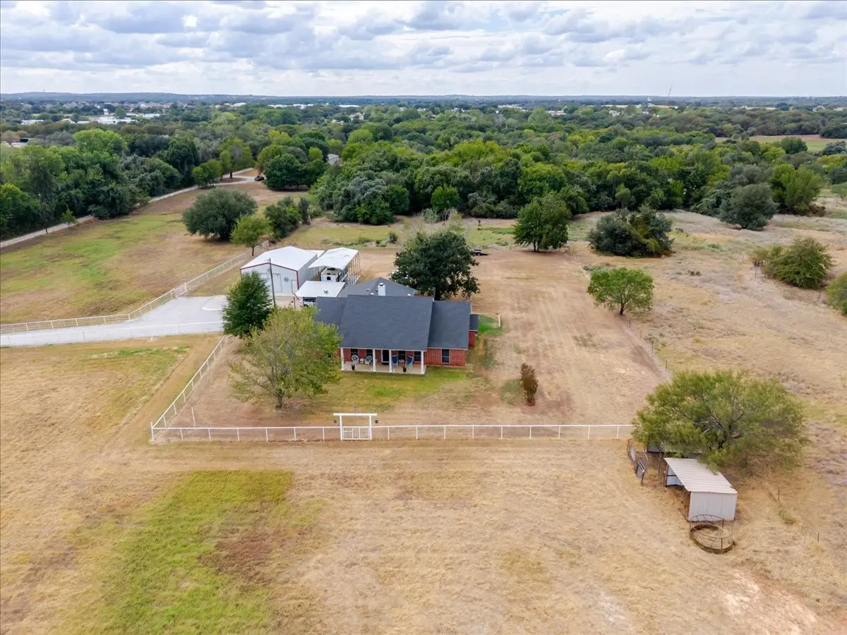 2400 Springfield Road, Springtown, TX 76082 - #1