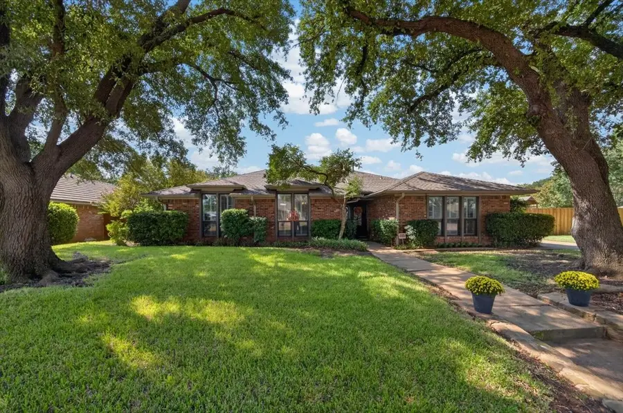604 Lincoln Court, Arlington, TX 76006 - #3