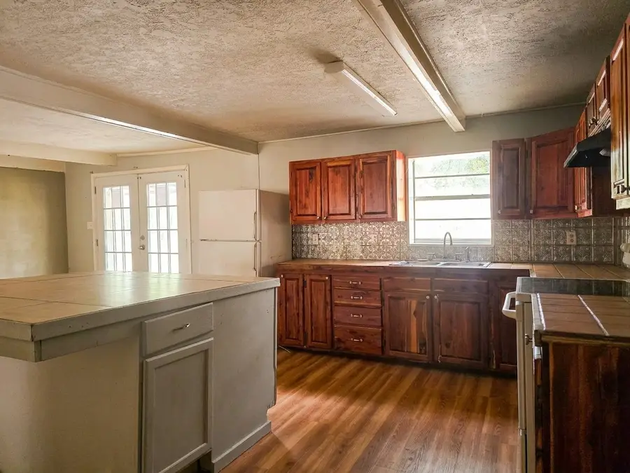505 Railroad Avenue, Graford, TX 76449 - #3