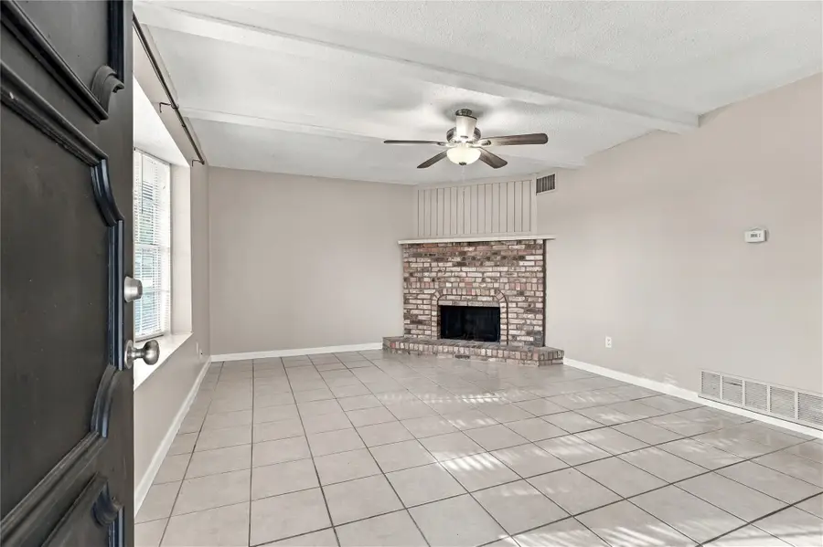 2808 S Fielder Road, Arlington, TX 76015 - #2