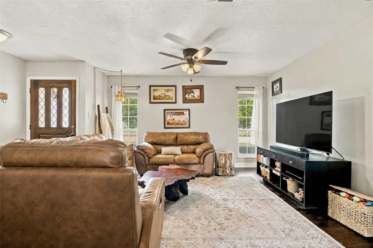 1117 Cozby Street E, Benbrook, TX 76126 - #1