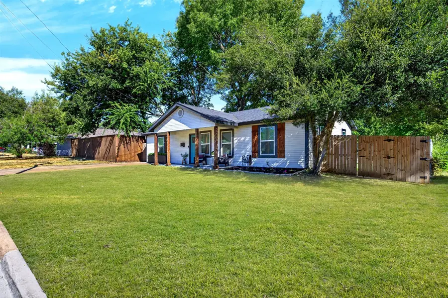 902 W Leland Avenue, McKinney, TX 75069 - #2