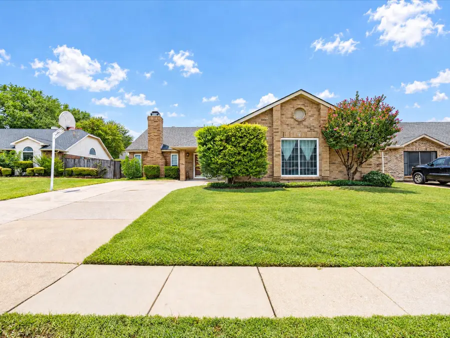 1705 Sandy Point Court, Arlington, TX 76018 - #3