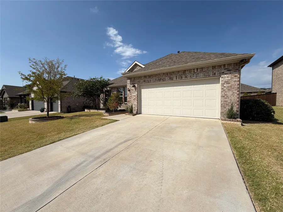 5417 Highview Court, Haltom City, TX 76137 - #3