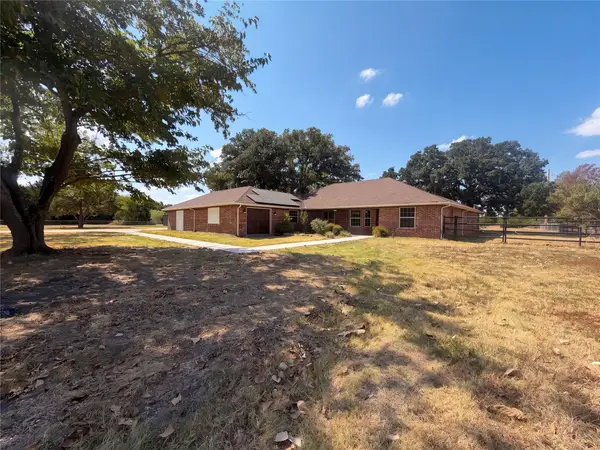 2283 N Holland Road, Mansfield, TX 76063