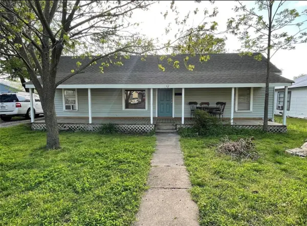 903 14th Street, Honey Grove, TX 75446