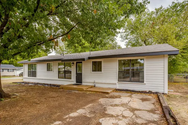 703 Odell Street, Cleburne, TX 76033