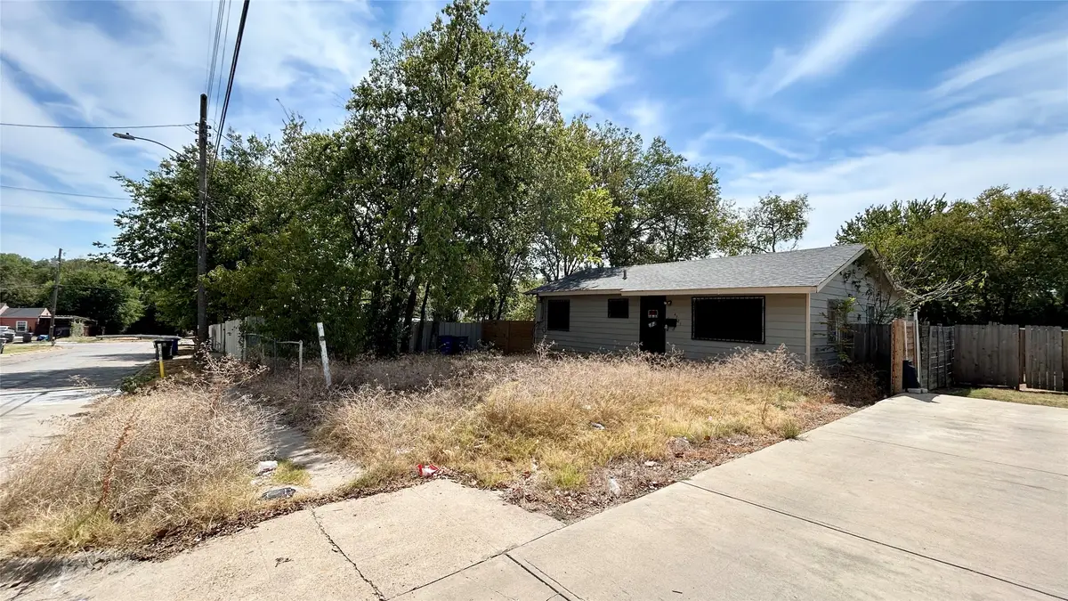 4721 Garrison Avenue, Dallas, TX 75216 - #1