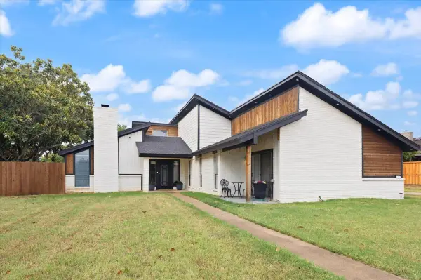 104 San Medina Lane, Joshua, TX 76058