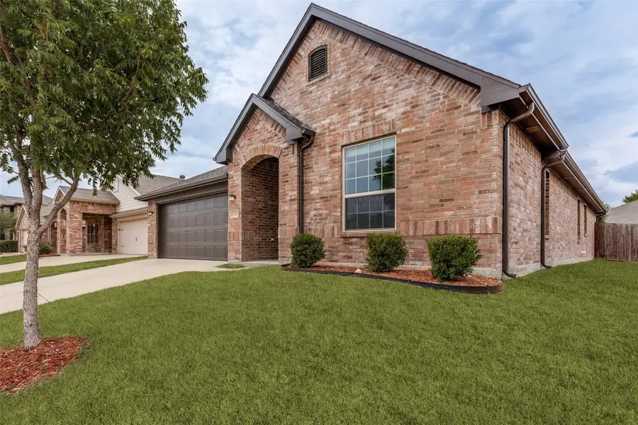6516 Chalk River Drive, Fort Worth, TX 76179 - #2