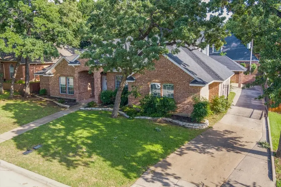 3402 Blue Forest Drive, Arlington, TX 76001 - #2