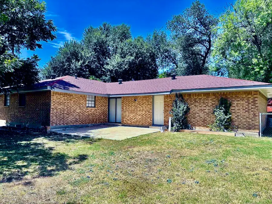 2115 N 9th Street, Temple, TX 76501 - #3