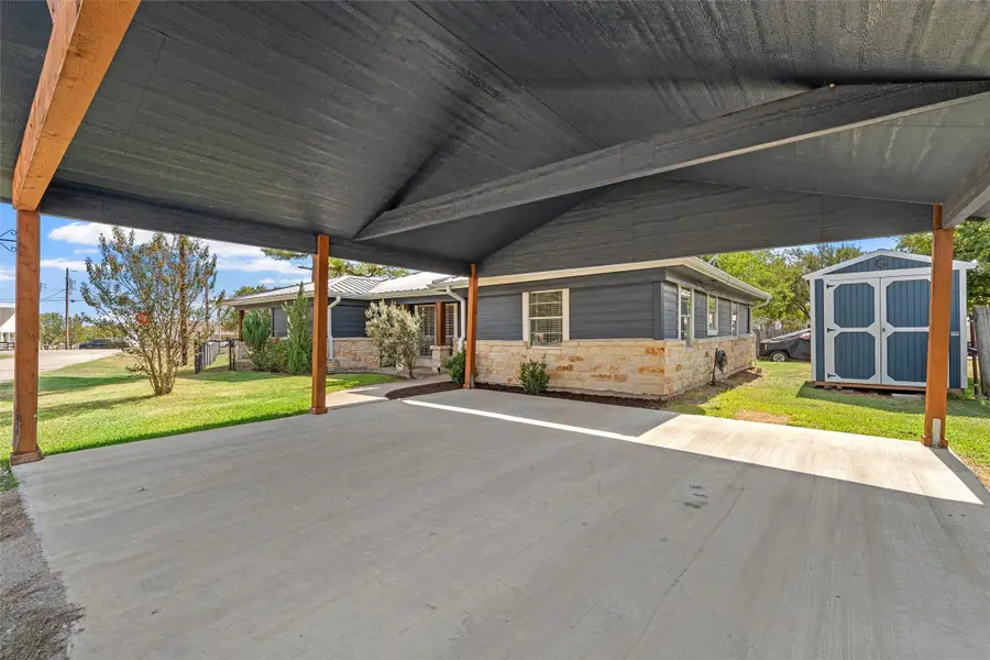 111 N Morgan Street W, Mount Calm, TX 76673 - #2
