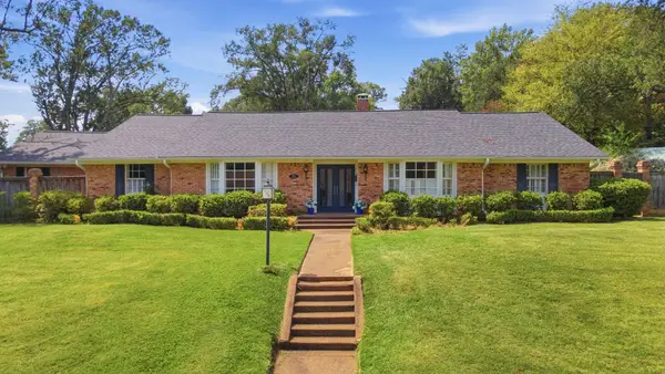 2725 Pecan Drive, Tyler, TX 75701
