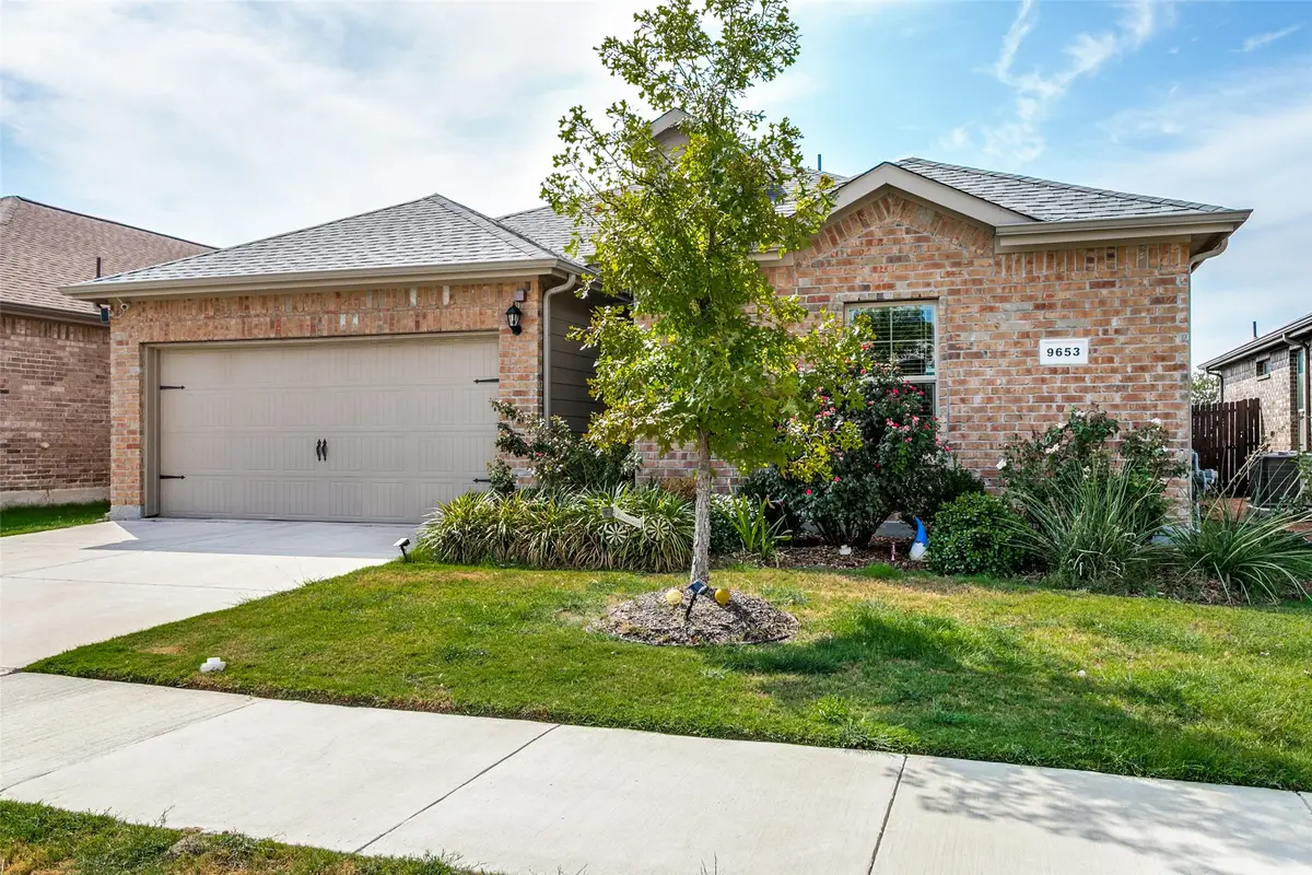 9653 Calhoun Falls Drive, Fort Worth, TX 76108 - #1