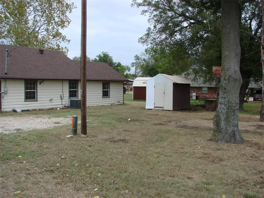 68 Oscar Cole Street, Callisburg, TX 76240 - #3