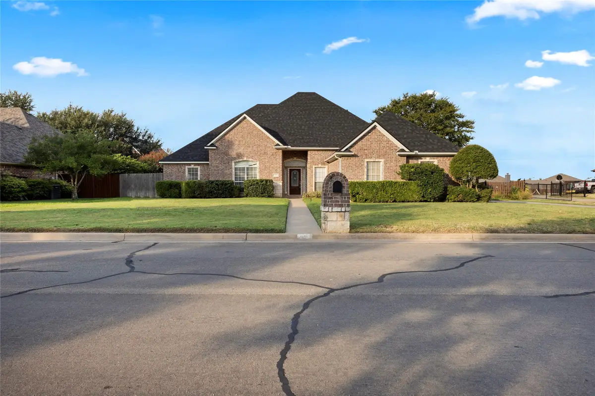 706 Meadowview, Cleburne, TX 76033 - #1